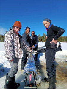 Extraction des sédiments du carottier 
