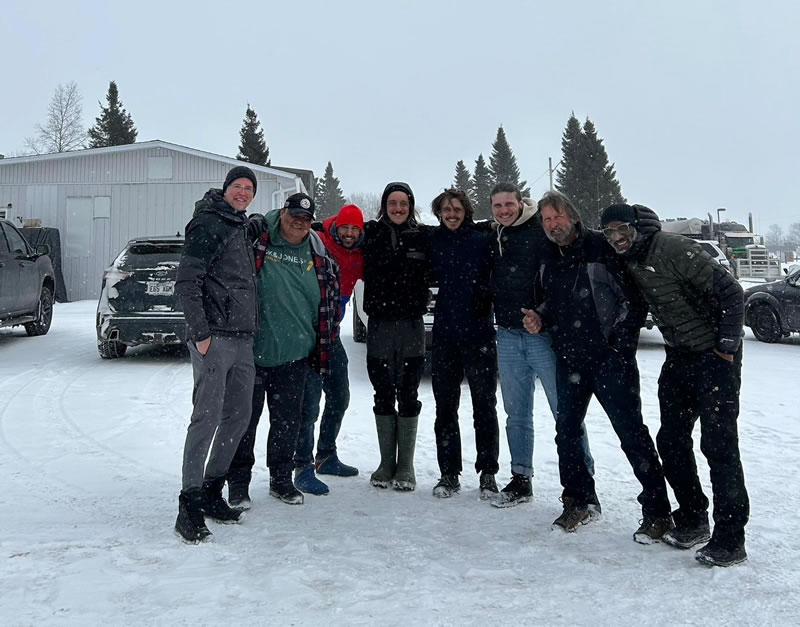 Photographie de l’équipe au complet 